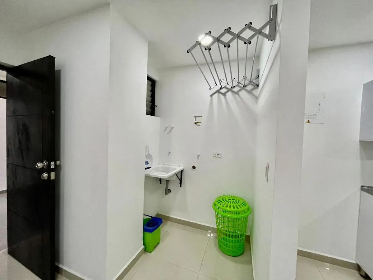 Pentagrama Graffiti Tour Apartment Medellin