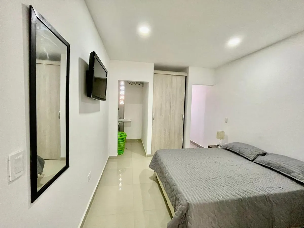 Pentagrama Graffiti Tour Apartment Medellin