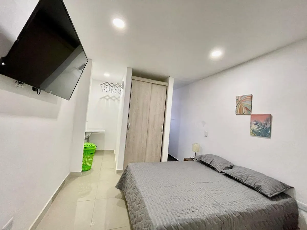 Pentagrama Graffiti Tour Apartment Medellin