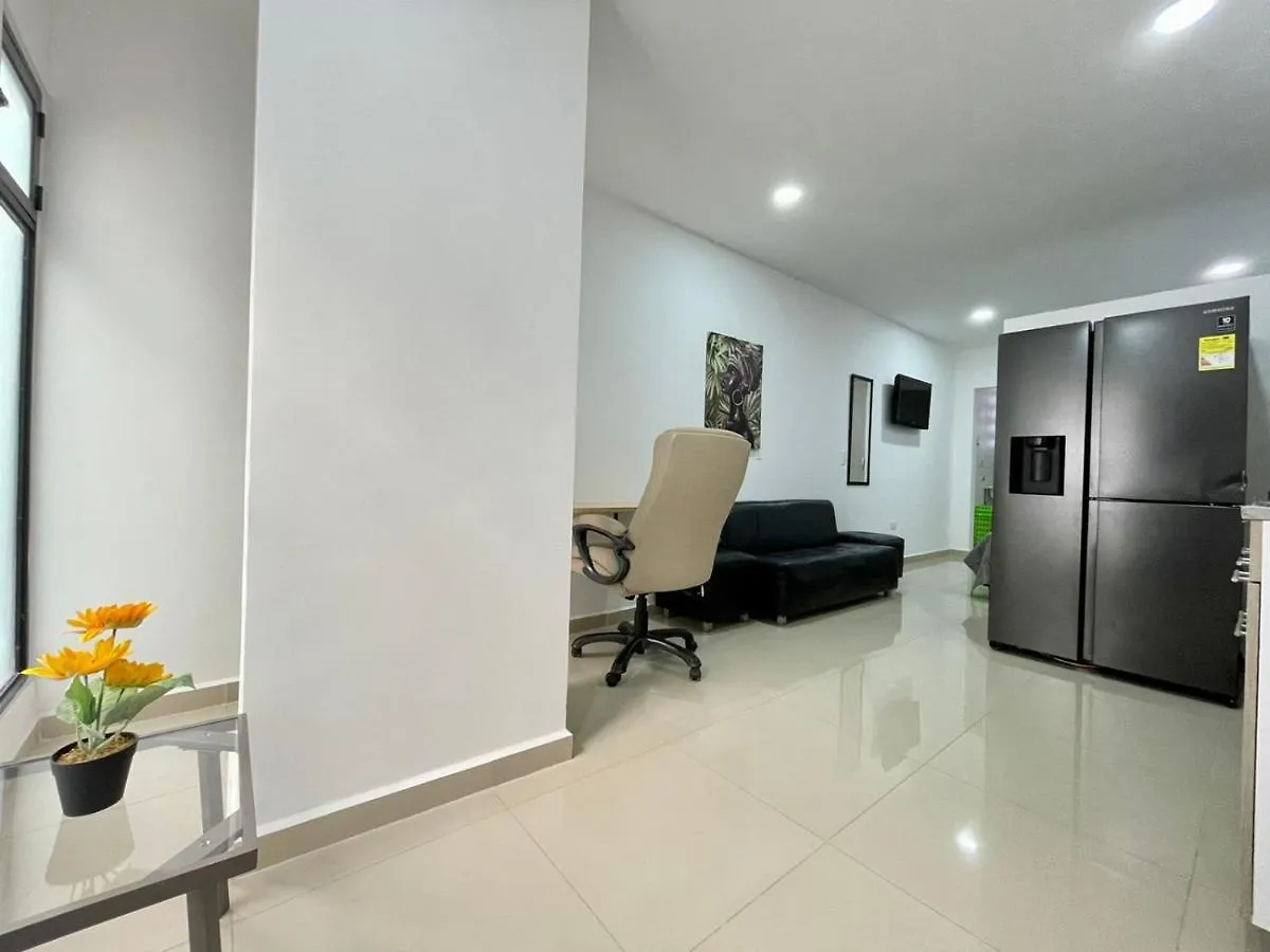 Pentagrama Graffiti Tour Apartment Medellin Colombia